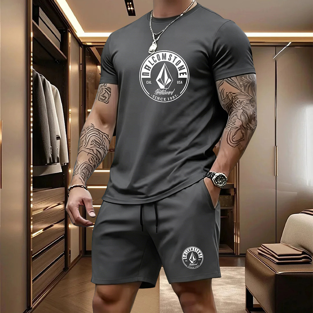 Men's Casual Sportswear 2-piec - Summer Clothing For Young Men 评论和价格